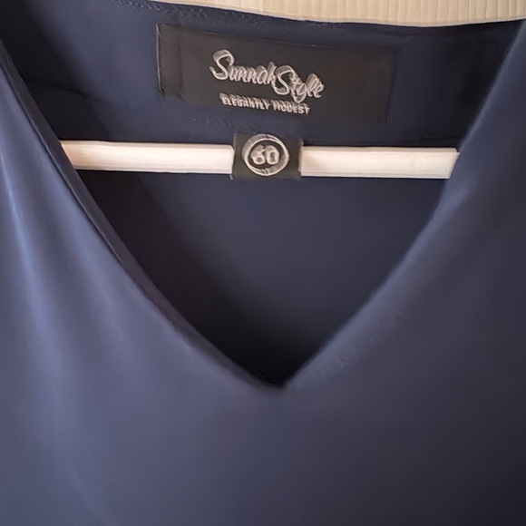 Sunnah Style sleeveless Abaya in dark navy - Picture 6 of 8